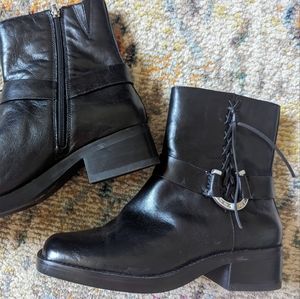 Lucky Brand Black Leather Boots Horseshoe Detail